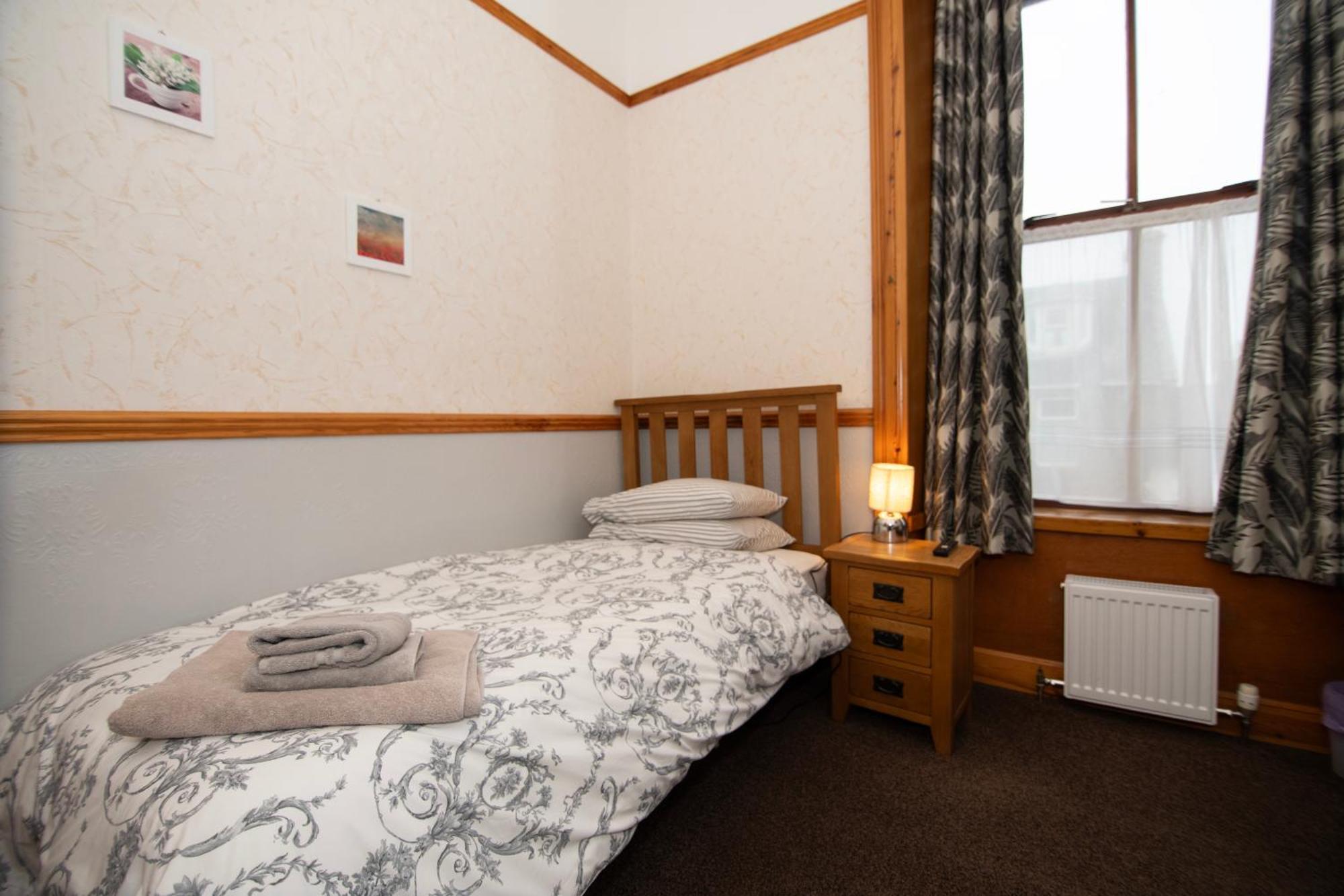 Alder Lodge Guest House Lerwick Extérieur photo